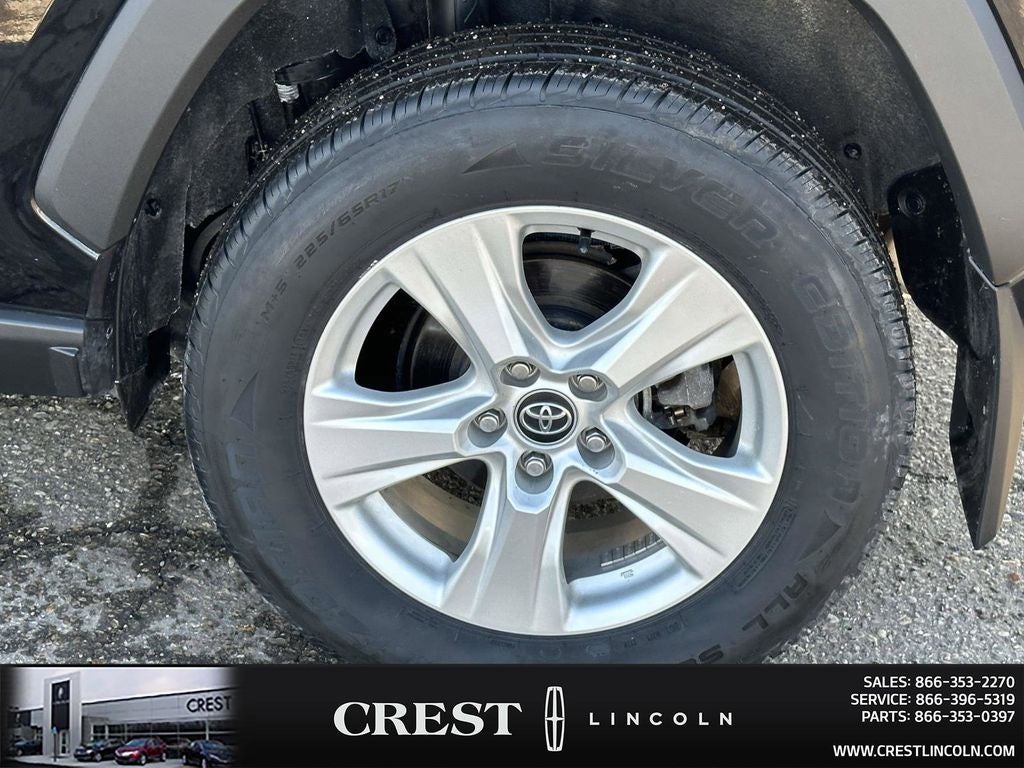 2020 Toyota RAV4 XLE