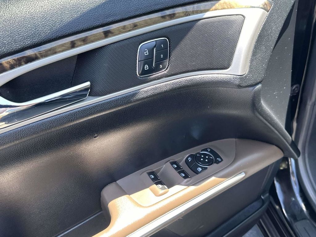 2016 Lincoln MKZ Hybrid Base