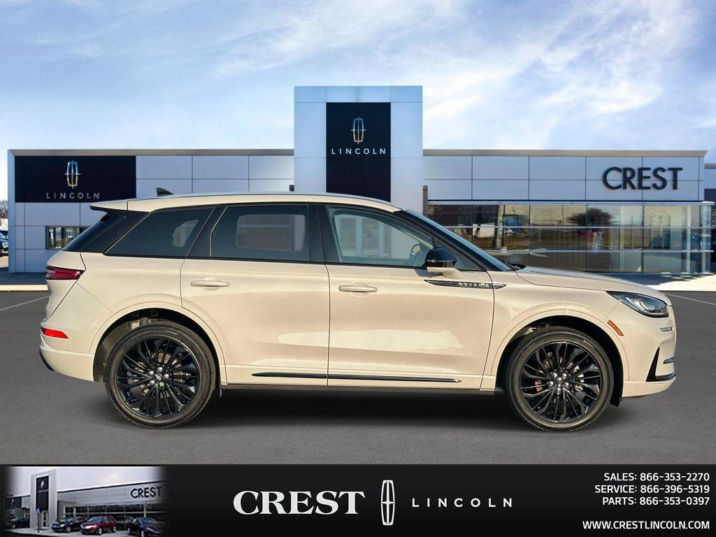 2023 Lincoln Corsair Standard