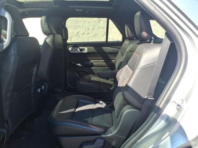 2024 Ford Explorer ST-Line