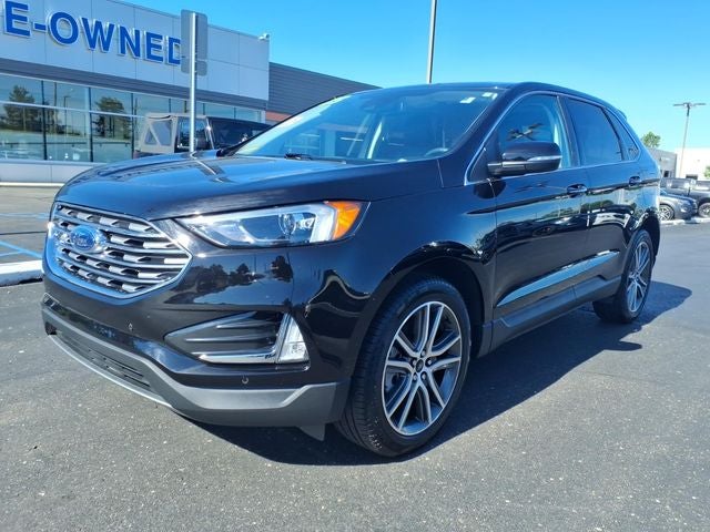 2023 Ford Edge Titanium